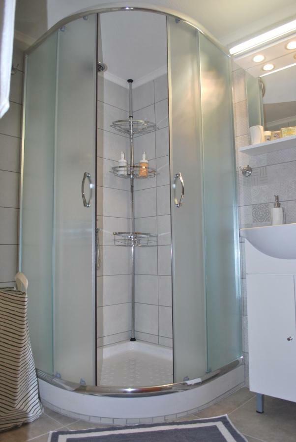 Cornelia Apartment PalaiónTsiflíkion Dış mekan fotoğraf