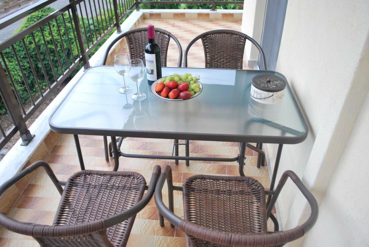 Cornelia Apartment PalaiónTsiflíkion Dış mekan fotoğraf